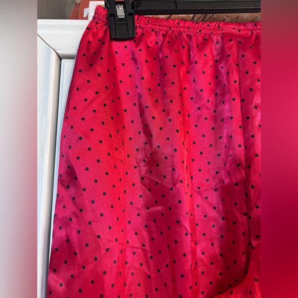 Red/Pink Polka Dot Satin Pajama Pants, Size Medium Stretchy Comfy - Picture 6 of 8